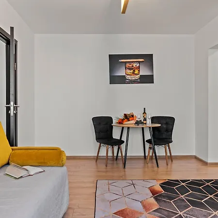 Apartament De Lux Drumul Taberei Bucarest Esterno foto
