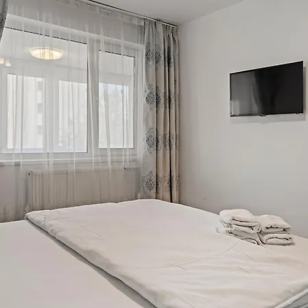 Apartament De Lux Drumul Taberei Bucarest Esterno foto
